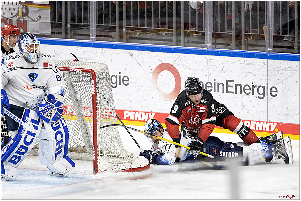 PENNY DEL 1. Playoff Runde;  Koelner Haie - ERC Ingolstadt; Koeln, 05.04.2022